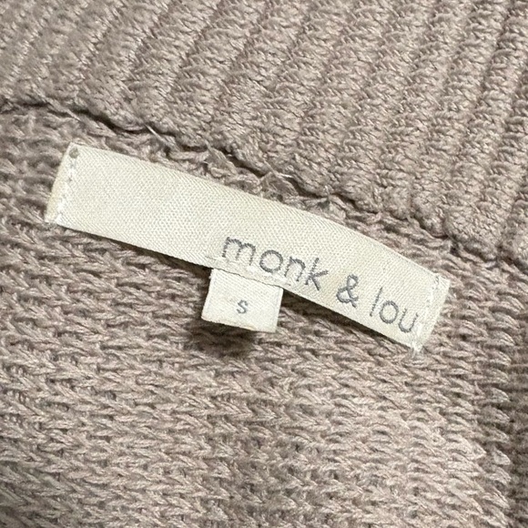 Monk & Lou Sweater - Picture 6 of 7